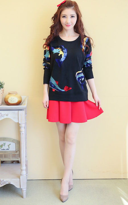 一襲半身小黑裙，解鎖女神范穿搭新境界